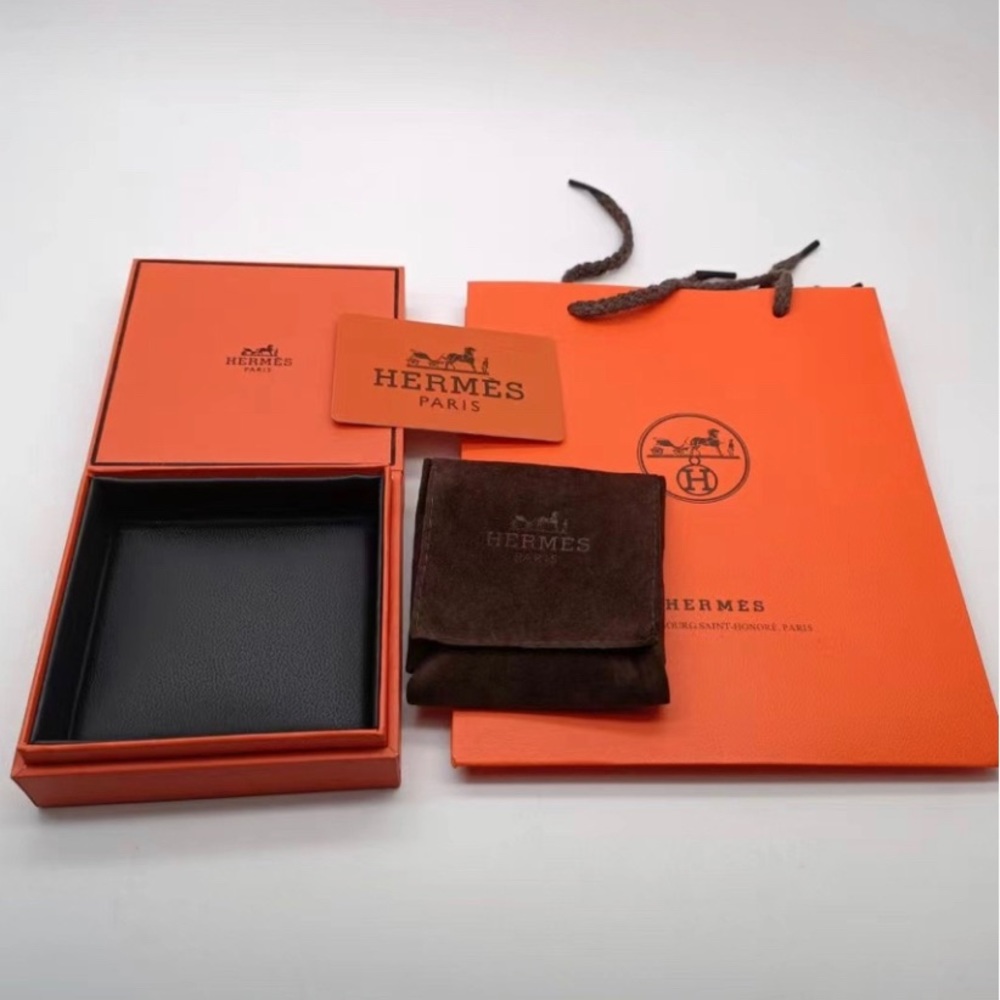 HERMES gift packaging